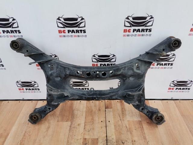 Поперечина задней подвески 554004RA2B NISSAN