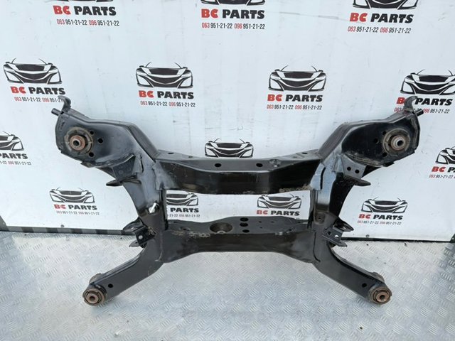 Ось задняя дополнительная 554006RR2B NISSAN