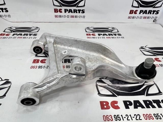 Рычаг подвески задний правый 555016RR0A NISSAN