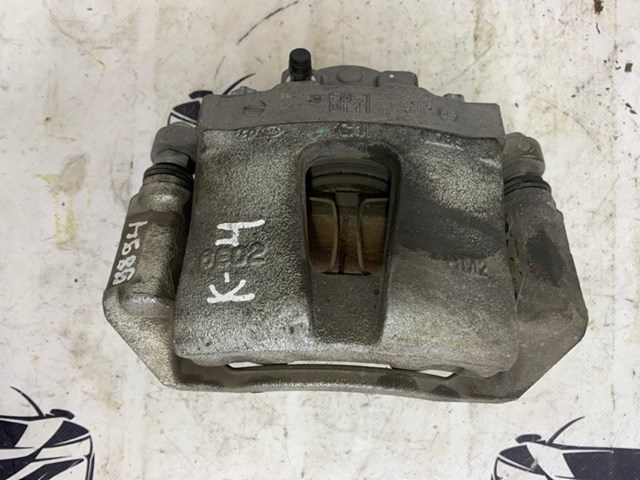 Суппорт тормозной передний правый 58130D4100 HYUNDAI