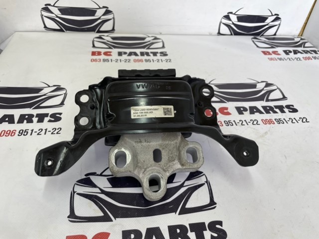 Подушка (опора) двигателя, левая Фольксваген Пассат B8