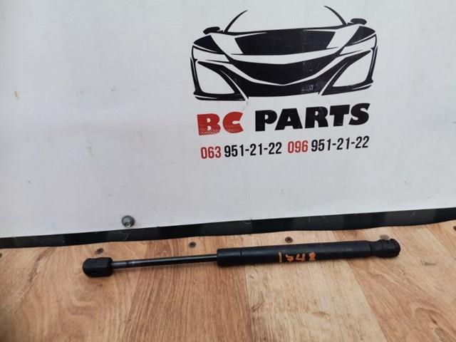 Амортизатор капота газовый 654701CA0A NISSAN