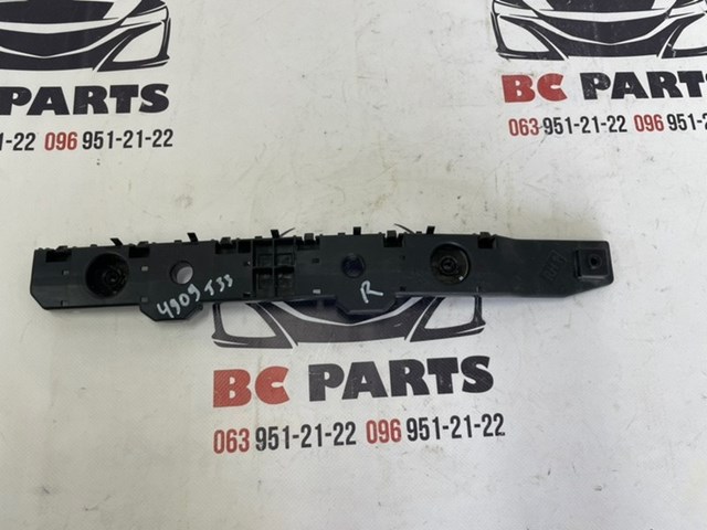 Направляющая заднего бампера, правая 852206RA0A NISSAN