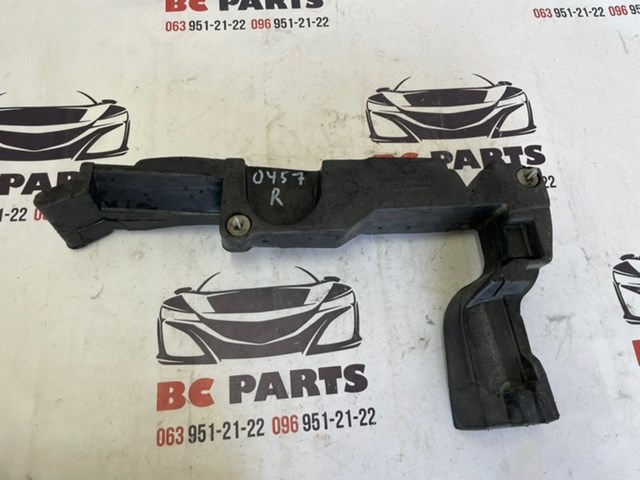 Резинка уплотнительная под капот 8R0823732A VAG