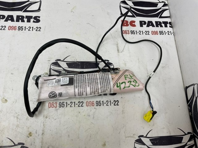 8V5880242A VAG Подушка безопасности (AIRBAG) спинки сиденья правого купить в Ужгород