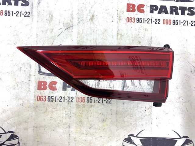 Фонарь задний правый 8V5945076B VAG