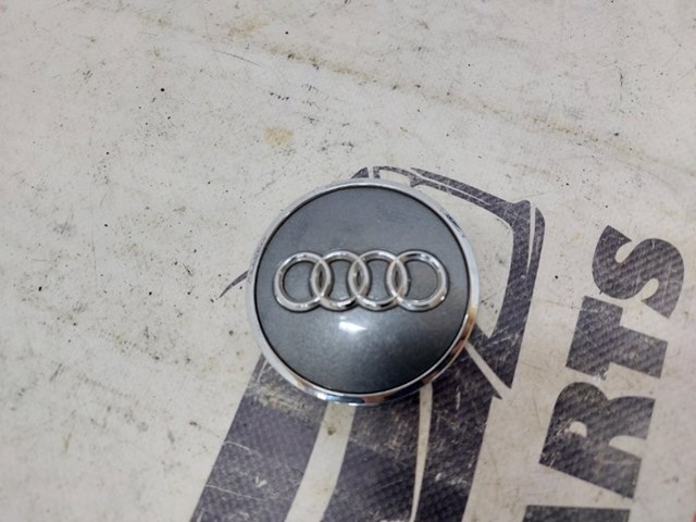 VAG 8W0601170 Колпак колесного диска в наличии Киев