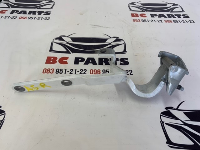 Завеса задней двери, ляды 8W8827300A VAG