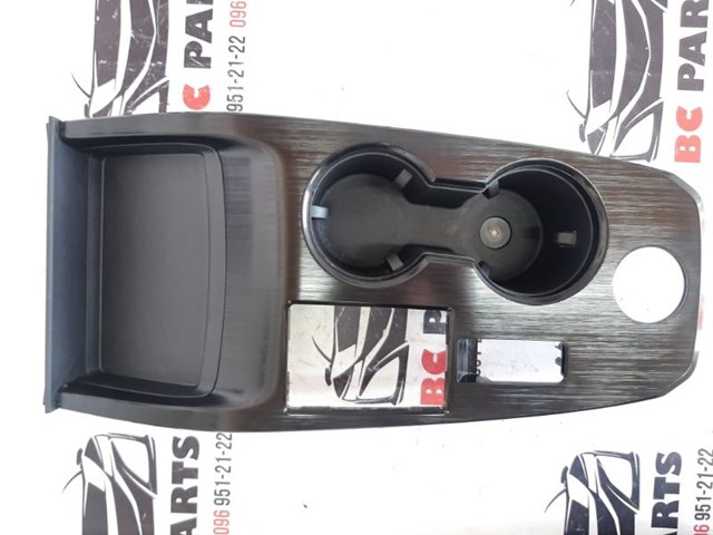 Накладка консоли рычага переключения передач АКПП 969416RR1A NISSAN