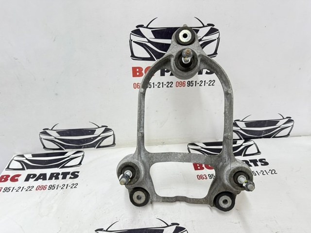 Кронштейн компрессора кондиционера 97703CV200 HYUNDAI