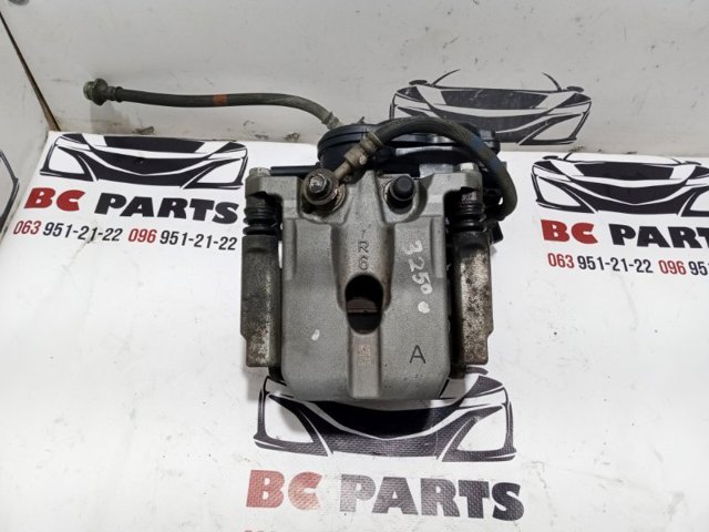 Тормозной суппорт правый задний D40006RA0A NISSAN