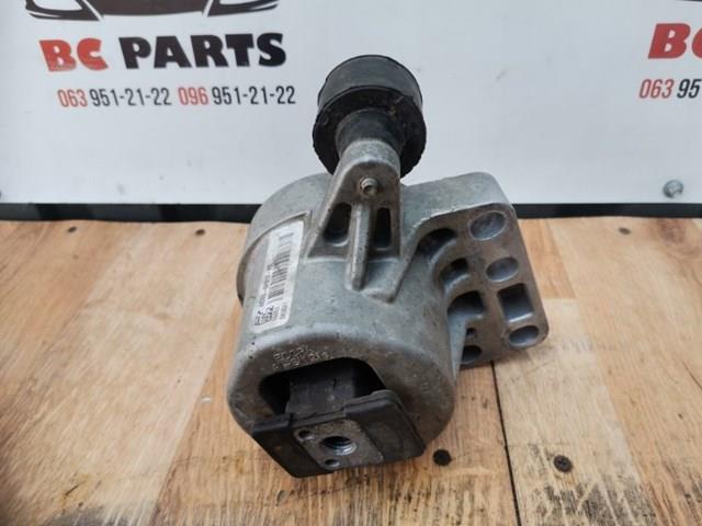 Правая подушка двигателя HG936F012AB FORD