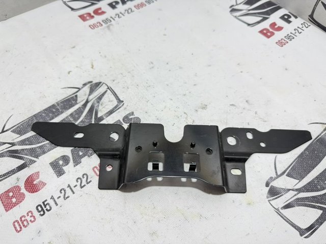 KB7W5215Y Кронштейн замка капота купить Тернополь