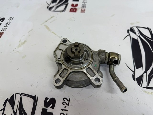 Вакуумный насос PYFA18G00 MAZDA
