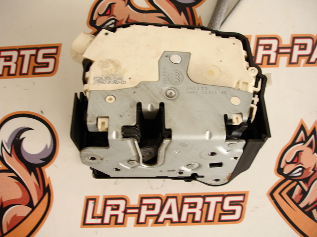 Замок задней правой двери  3H4226412AD LAND ROVER