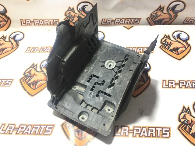 Крепление аккумулятора AG9N10723AC LAND ROVER