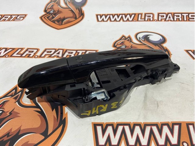 Держатель наружной ручки двери, передней правой C2D56224 JAGUAR