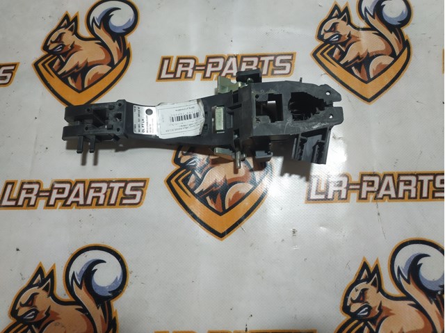 Держатель наружной ручки двери, передней левой CXF500150 LAND ROVER