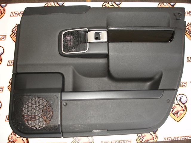 Обивка передней двери LR009602 LAND ROVER
