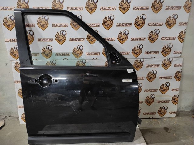 Пассажирская передняя дверь LR016462 LAND ROVER