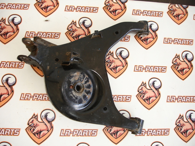 Рычаг задней подвески нижний, левый LR023714 LAND ROVER