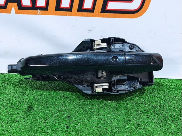 LR025541 Land Rover усиление ручки двери