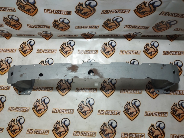 Усилитель переднего бампера  LR026497 LAND ROVER