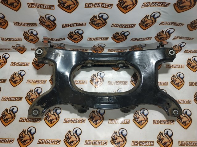 Подрамник задний LR028449 LAND ROVER