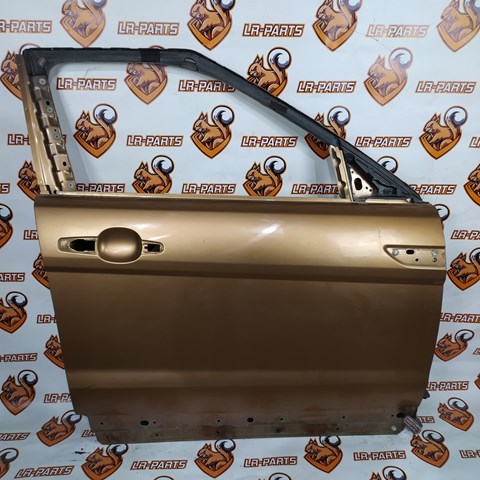 Пассажирская передняя дверь LR028552 LAND ROVER