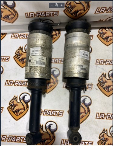 Стойка амортизатора передняя LR032646 LAND ROVER