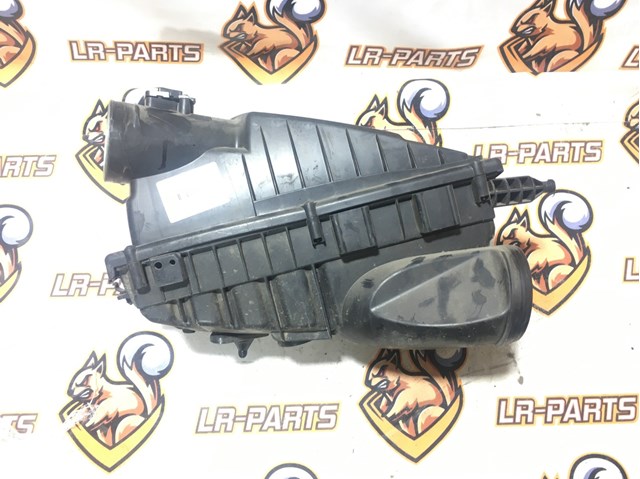 Корпус воздушного фильтра, левый LR036426 LAND ROVER