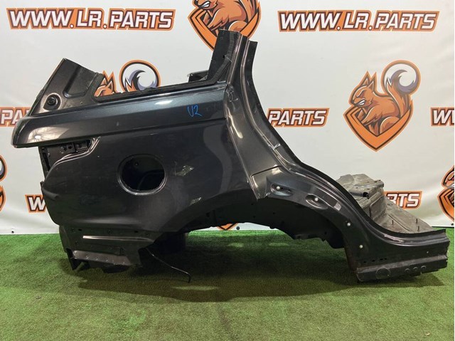 Внешний правый порог  LR044393 LAND ROVER