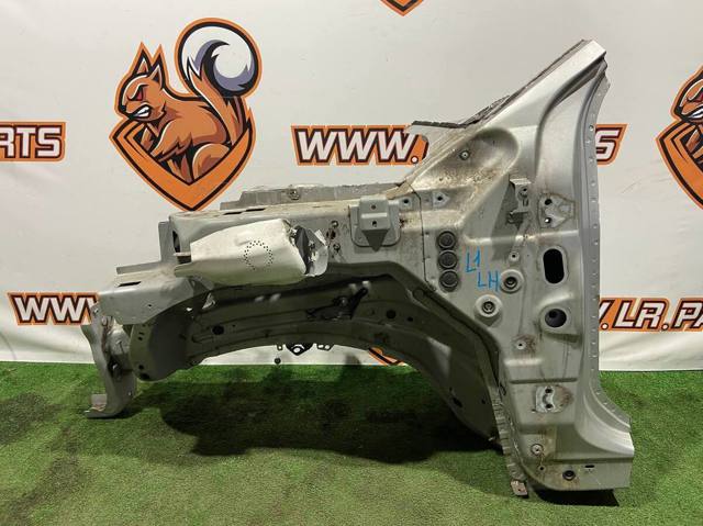 Лонжерон передний левый LR048644 LAND ROVER