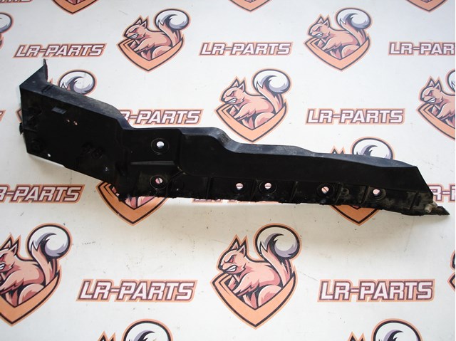 Направляющая заднего бампера, левая LR055888 LAND ROVER