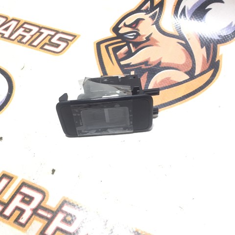 Кнопка подъемника переднего правого стекла LR059773 LAND ROVER
