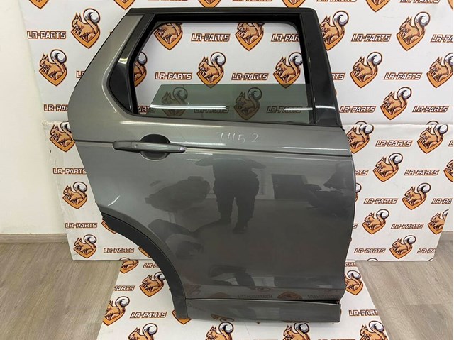 Задняя правая дверь LR061284 LAND ROVER