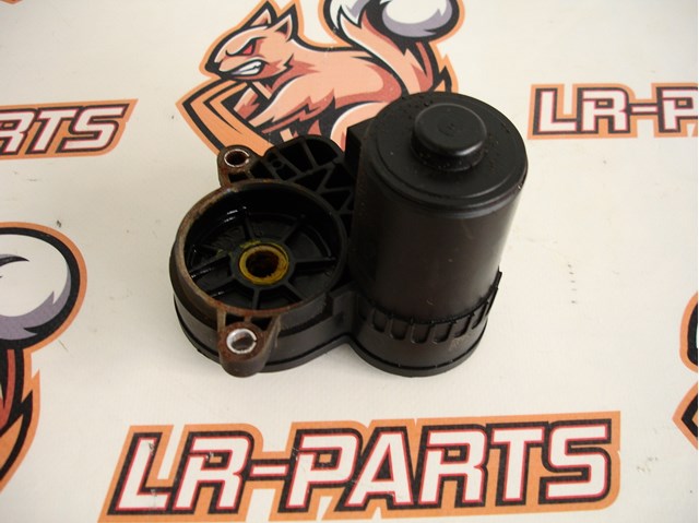 Мотор привода тормозного суппорта заднего LR061382 LAND ROVER