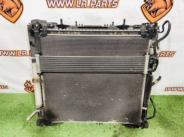 LR062425 LAND ROVER Радиатор охлаждения двигателя купить в Запорожье
