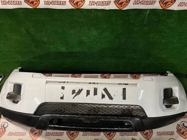 Бампер на авто LR064613 LAND ROVER