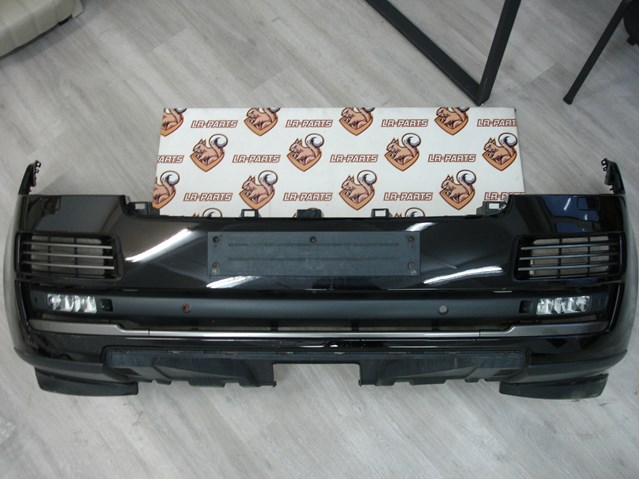 Бампер передний LR064624 LAND ROVER