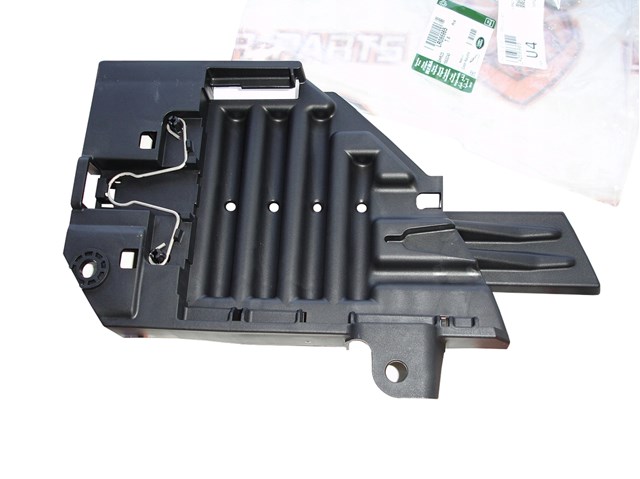 Крепление фары передней, левой LR066965 LAND ROVER