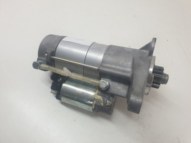 Стартер двигателя LR070686 LAND ROVER