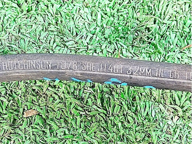 Задний правый тормозной шланг LR072026 LAND ROVER