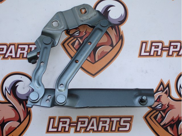 Завеса капота правая LR075405 LAND ROVER