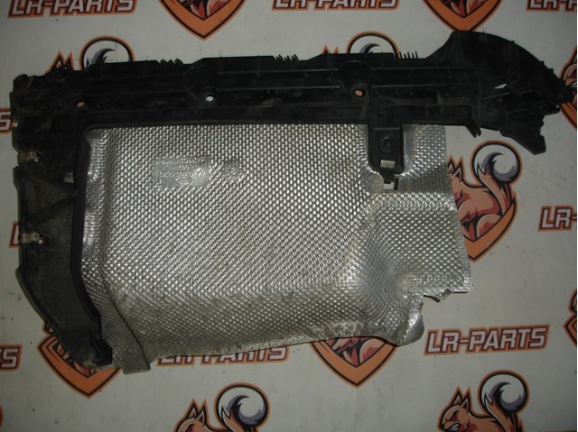 Направляющая переднего бампера, левая LR076517 LAND ROVER