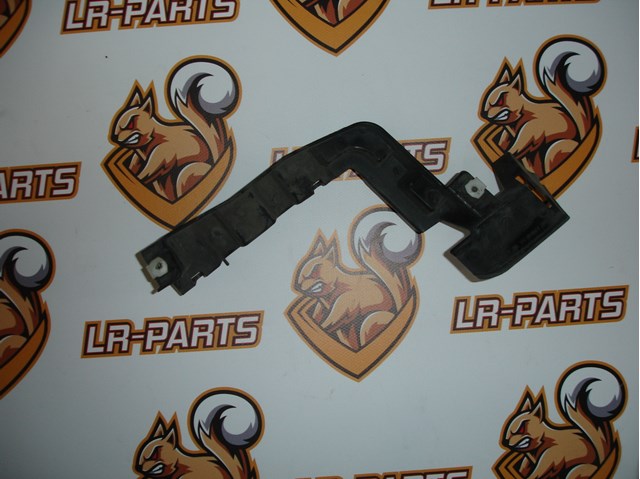 Правый кронштейн крепления бампера заднего LR076521 LAND ROVER