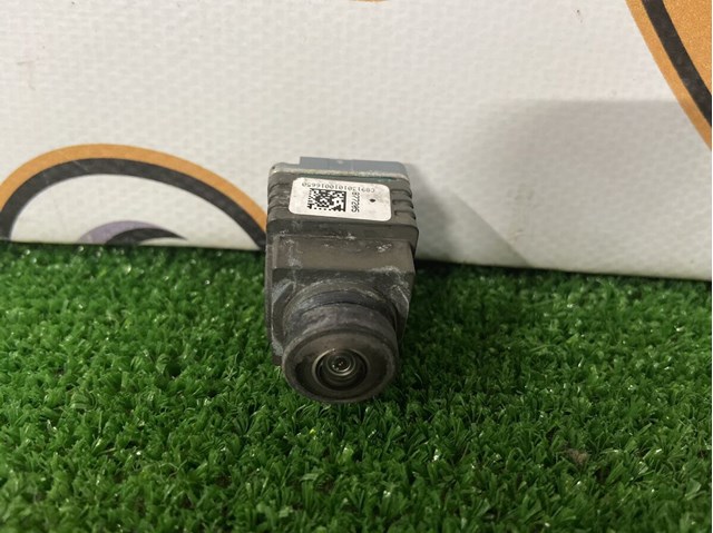 Камера заднего вида LR081452 LAND ROVER