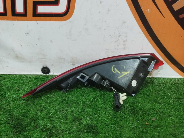 Фара противотуманная задняя, левая LR082084 LAND ROVER