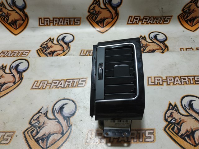Решетка воздуховода правая LR084735 LAND ROVER