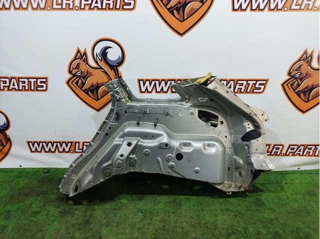Крыло правое заднее LR091293 LAND ROVER